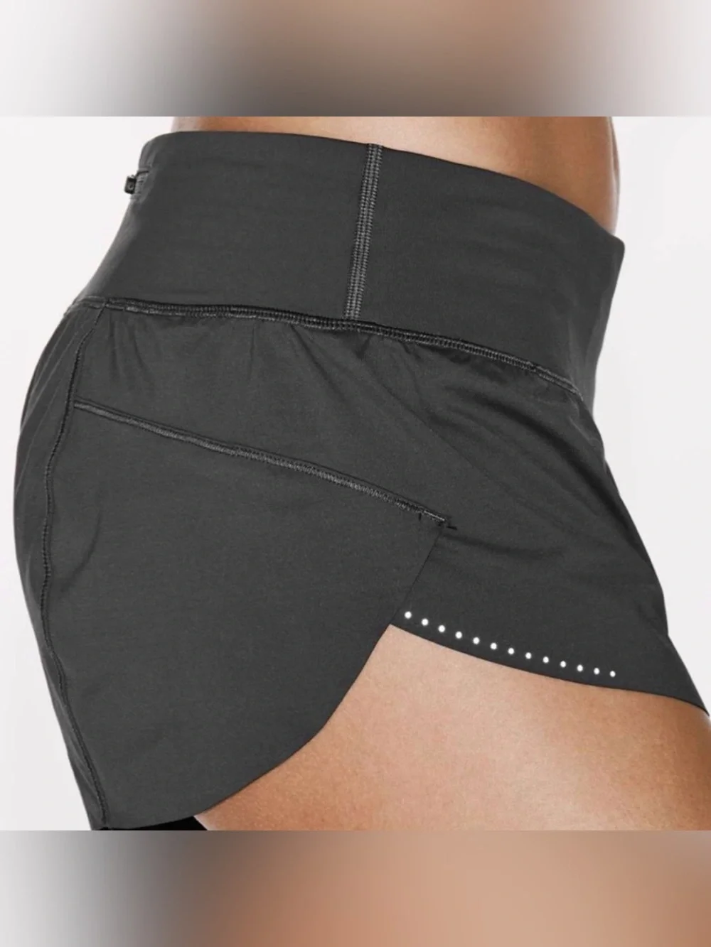 Lululemon Chase Me Running Shorts 2.5” size 2